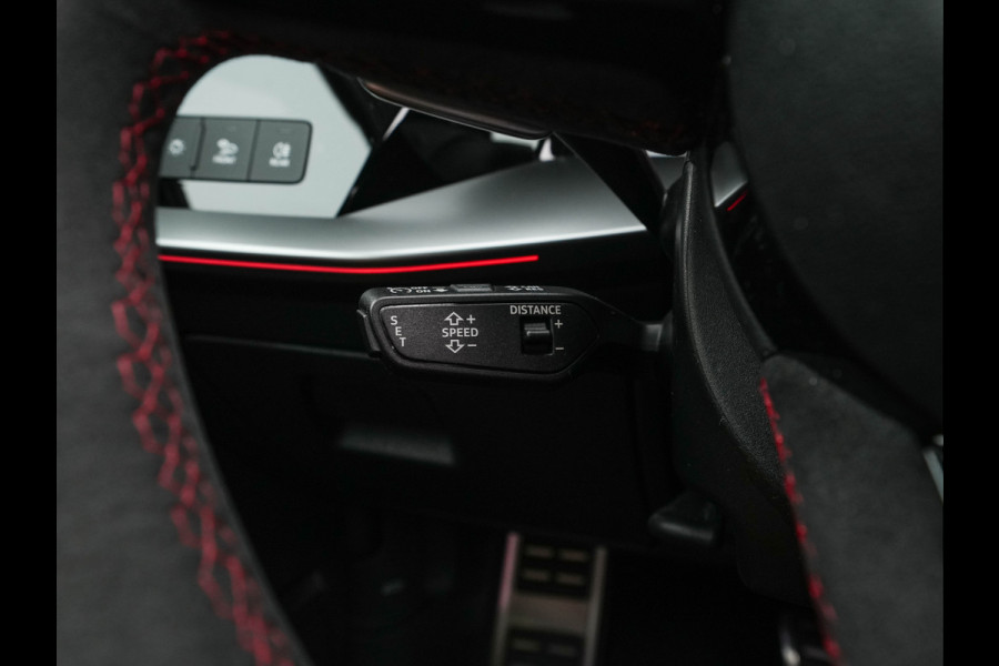 Audi RS3 Sportback 2.5 TFSI quattro Aut. *PANO | HEAD-UP | MATRIX-LED | FULL-LED | ADAPTIVE-CRUISE | BLIND-SPOT | MEMORY-PACK | KEYLESS | SPORT-SEATS | CAMERA | DIGI-COCKPIT | AMBIENT-LIGHT | 19''ALU*