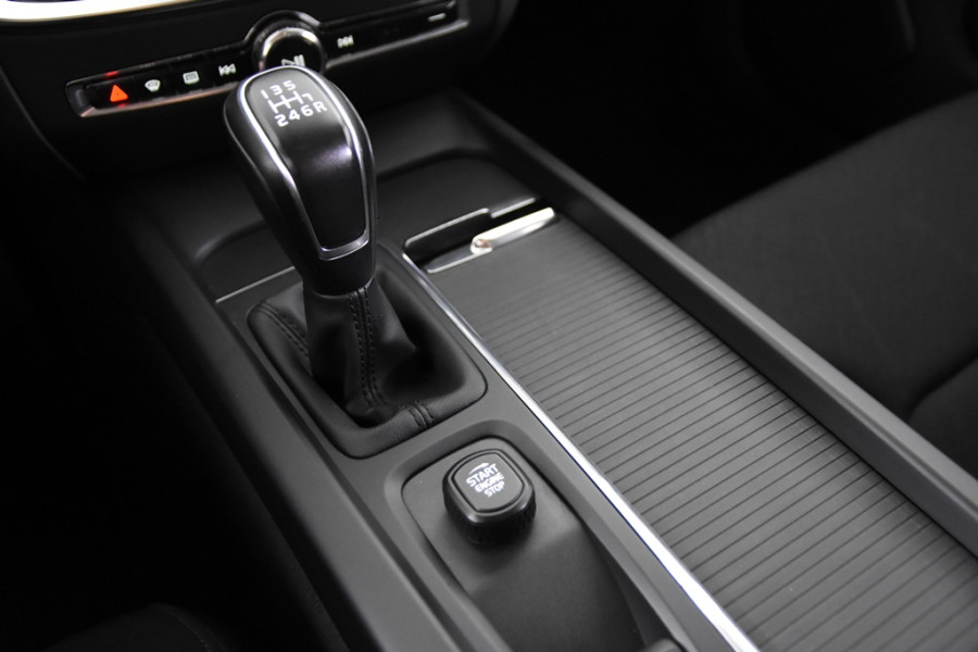 Volvo V60 2.0 D3 Inscription *1ste Eigenaar*Navigatie*Leer*Trekhaak*