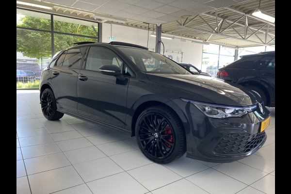 Volkswagen Golf 1.4 eHybrid GTE | Panodak | IQ- Light |Head-up Display / dodehoek | Stoelverwarming / carplay