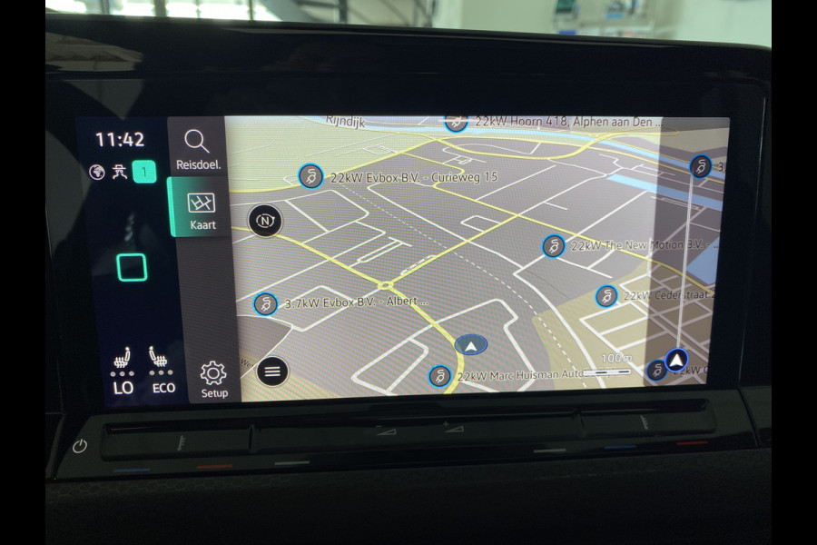 Volkswagen Golf 1.4 eHybrid GTE | Panodak | IQ- Light |Head-up Display / dodehoek | Stoelverwarming / carplay