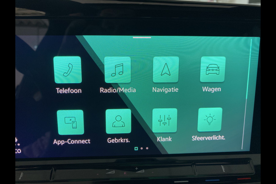 Volkswagen Golf 1.4 eHybrid GTE | Panodak | IQ- Light |Head-up Display / dodehoek | Stoelverwarming / carplay