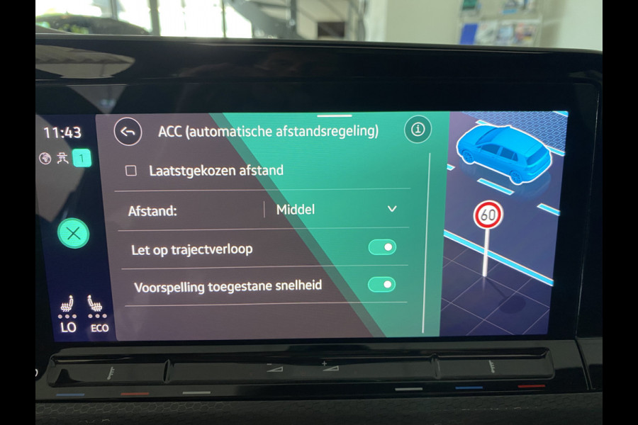 Volkswagen Golf 1.4 eHybrid GTE | Panodak | IQ- Light |Head-up Display / dodehoek | Stoelverwarming / carplay