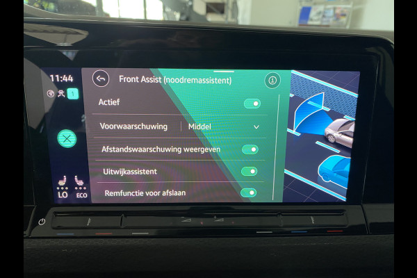 Volkswagen Golf 1.4 eHybrid GTE | Panodak | IQ- Light |Head-up Display / dodehoek | Stoelverwarming / carplay