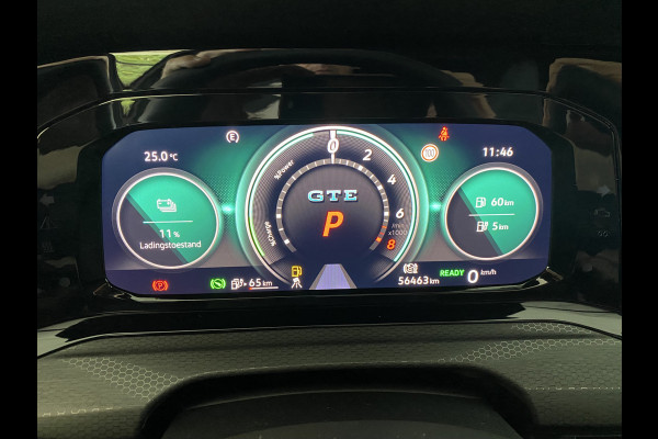 Volkswagen Golf 1.4 eHybrid GTE | Panodak | IQ- Light |Head-up Display / dodehoek | Stoelverwarming / carplay