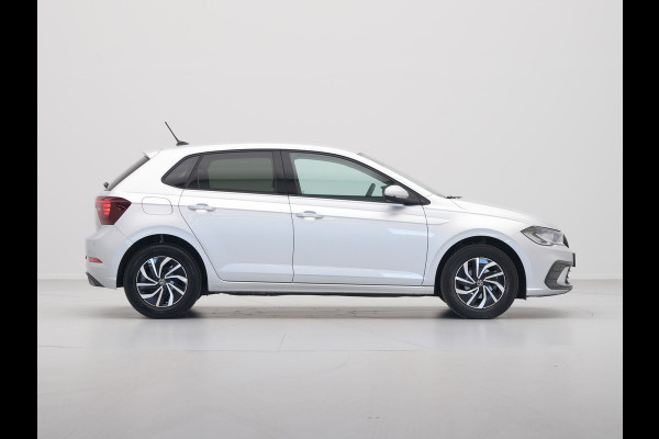 Volkswagen Polo 1.0 TSI 95pk DSG Life Edition Navi via app Camera Stoelverwarming Keyless 23