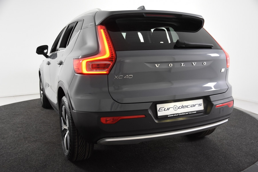 Volvo XC40 1.5 T4 Recharge *1ste Eigenaar*Navigatie*Stoelverwarming*Camera*