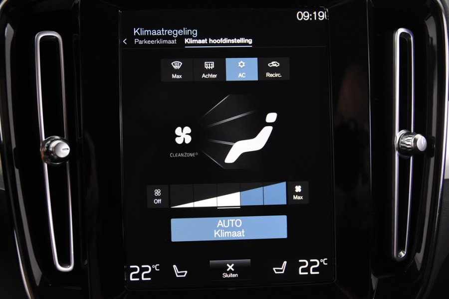 Volvo XC40 1.5 T4 Recharge *1ste Eigenaar*Navigatie*Stoelverwarming*Camera*