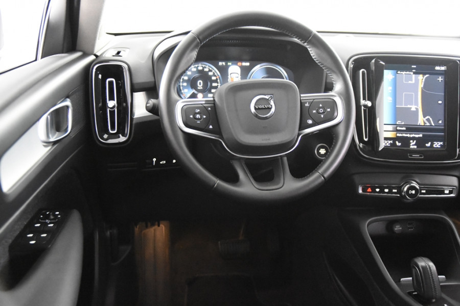 Volvo XC40 1.5 T4 Recharge *1ste Eigenaar*Navigatie*Stoelverwarming*Camera*