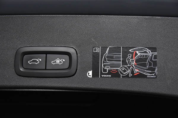 Volvo XC40 1.5 T4 Recharge *1ste Eigenaar*Navigatie*Stoelverwarming*Camera*