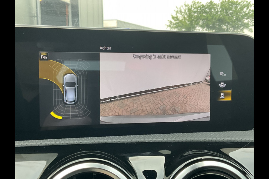 Mercedes-Benz A-Klasse 160 Business Solution AMG Line Carplay Stoelverw Led NL-Auto 31.841KM!
