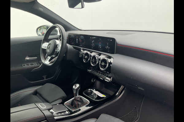 Mercedes-Benz A-Klasse 160 Business Solution AMG Line Carplay Stoelverw Led NL-Auto 31.841KM!
