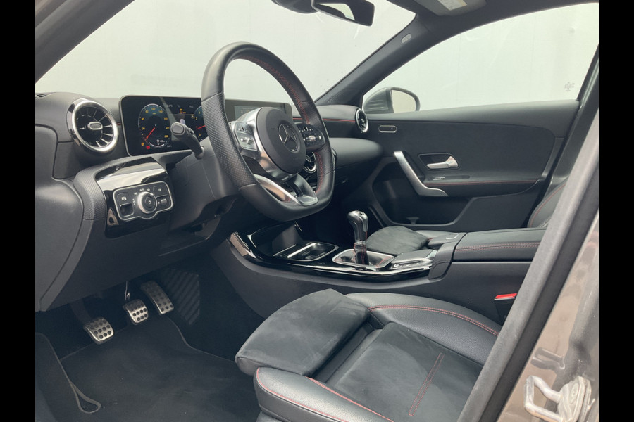 Mercedes-Benz A-Klasse 160 Business Solution AMG Line Carplay Stoelverw Led NL-Auto 31.841KM!
