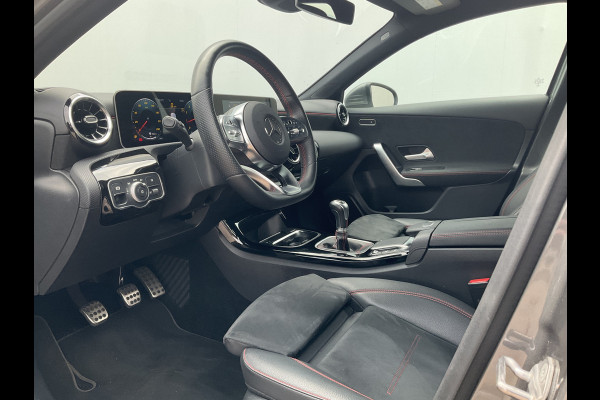 Mercedes-Benz A-Klasse 160 Business Solution AMG Line Carplay Stoelverw Led NL-Auto 31.841KM!