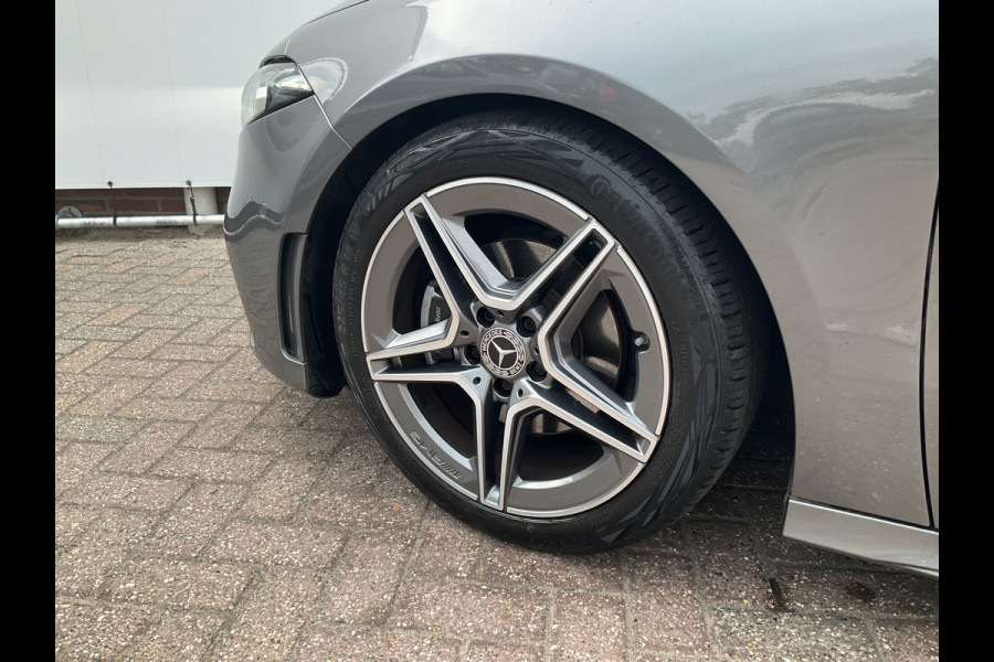 Mercedes-Benz A-Klasse 160 Business Solution AMG Line Carplay Stoelverw Led NL-Auto 31.841KM!