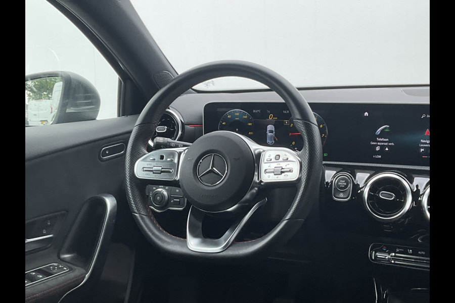 Mercedes-Benz A-Klasse 160 Business Solution AMG Line Carplay Stoelverw Led NL-Auto 31.841KM!