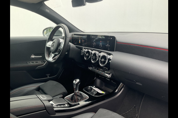 Mercedes-Benz A-Klasse 160 Business Solution AMG Line Carplay Stoelverw Led NL-Auto 31.841KM!