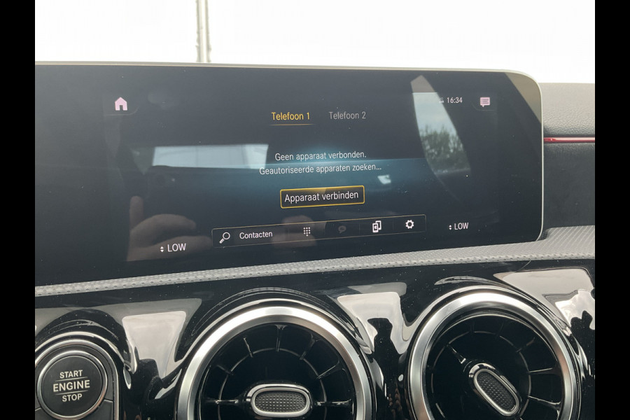 Mercedes-Benz A-Klasse 160 Business Solution AMG Line Carplay Stoelverw Led NL-Auto 31.841KM!