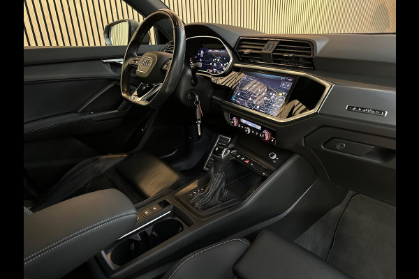 Audi Q3 40 TFSI Quattro S Line 190PK - Trekhaak - Navi