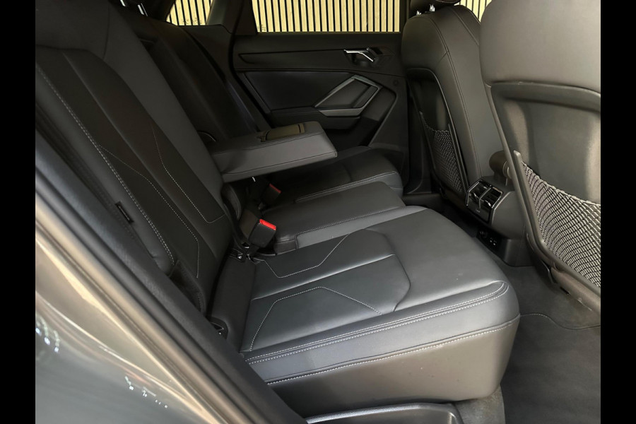 Audi Q3 40 TFSI Quattro S Line 190PK - Trekhaak - Navi