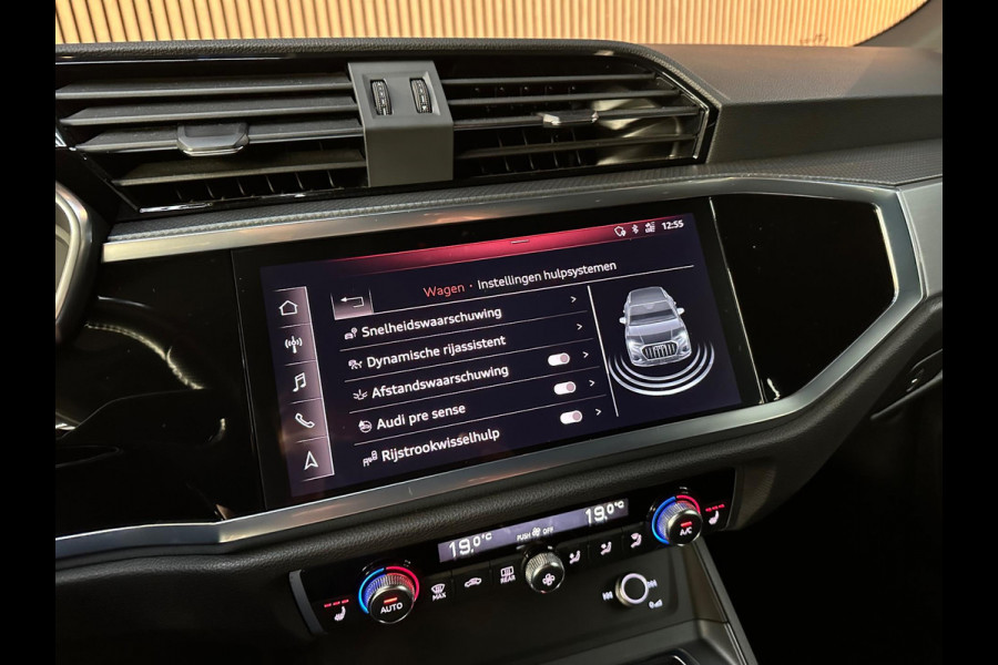 Audi Q3 40 TFSI Quattro S Line 190PK - Trekhaak - Navi