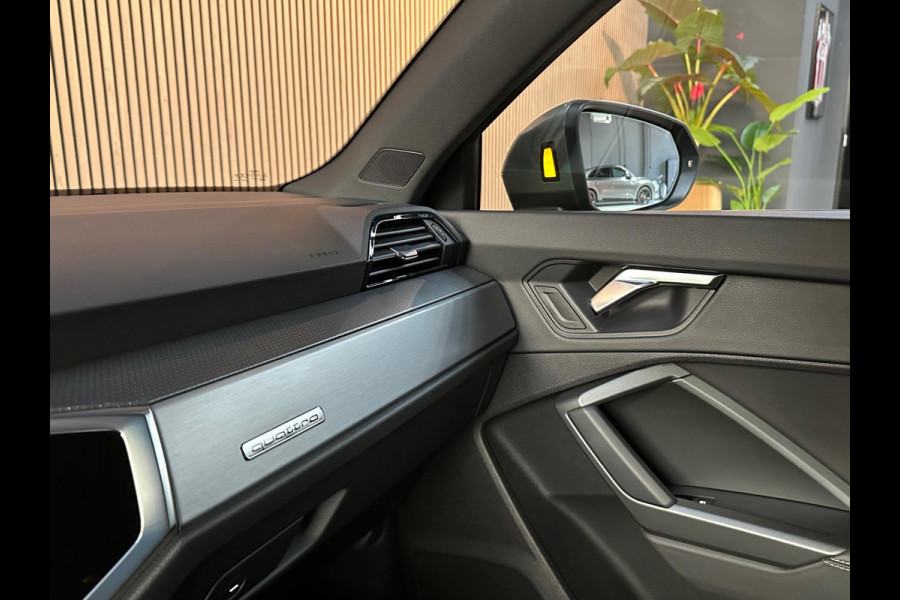 Audi Q3 40 TFSI Quattro S Line 190PK - Trekhaak - Navi