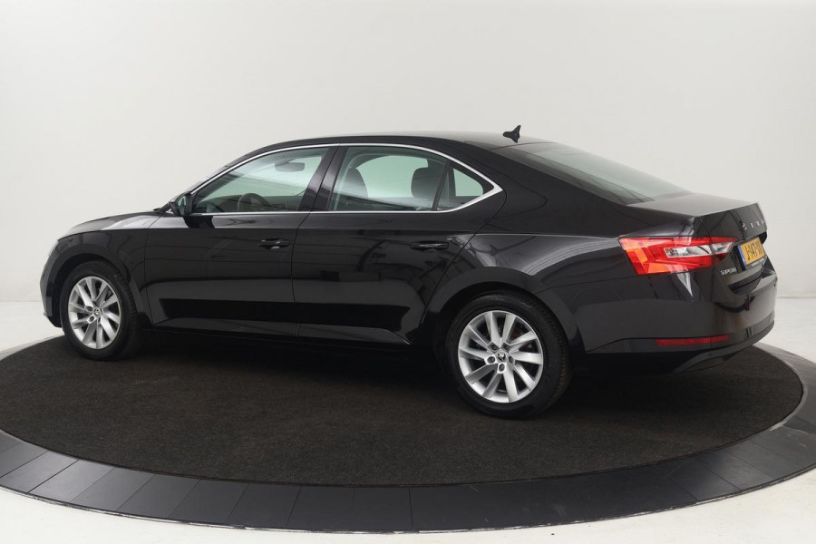 Škoda Superb 1.4 TSI iV Business Edition Plus | Stoelverwarming | Carplay | Camera | Memory | Full LED | Navigatie | Keyless | PHEV