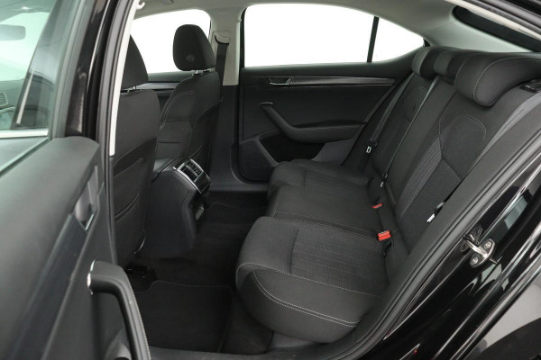 Škoda Superb 1.4 TSI iV Business Edition Plus | Stoelverwarming | Carplay | Camera | Memory | Full LED | Navigatie | Keyless | PHEV