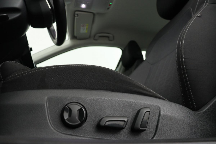 Škoda Superb 1.4 TSI iV Business Edition Plus | Stoelverwarming | Carplay | Camera | Memory | Full LED | Navigatie | Keyless | PHEV