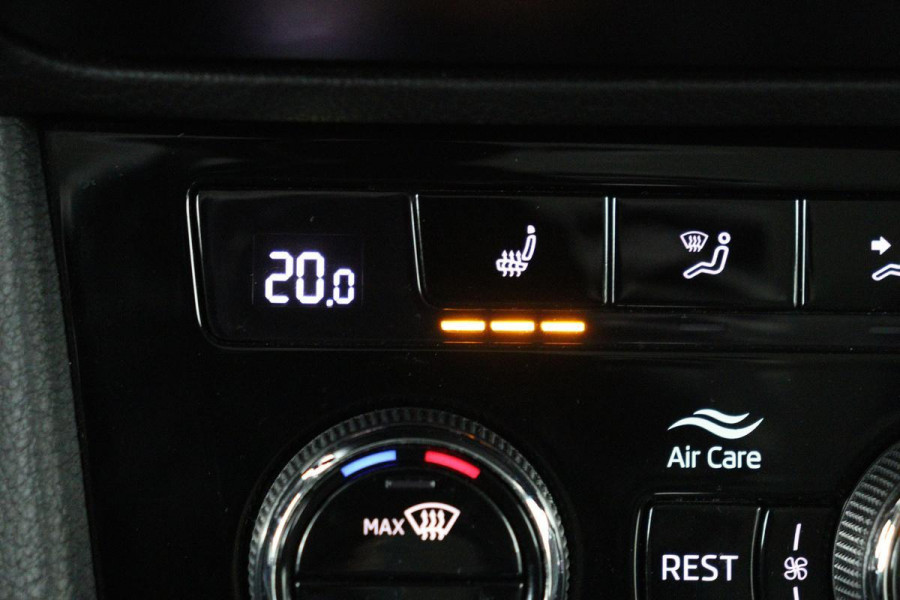 Škoda Superb 1.4 TSI iV Business Edition Plus | Stoelverwarming | Carplay | Camera | Memory | Full LED | Navigatie | Keyless | PHEV