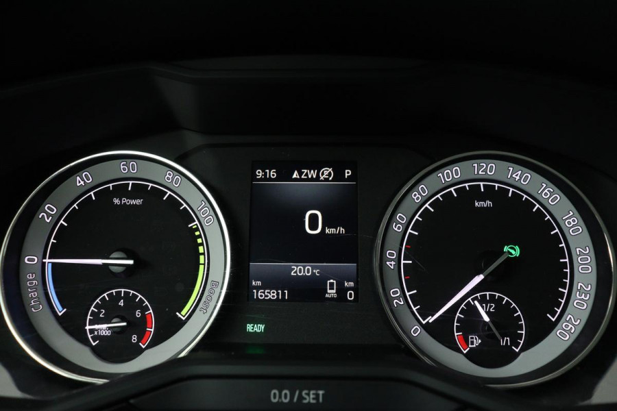 Škoda Superb 1.4 TSI iV Business Edition Plus | Stoelverwarming | Carplay | Camera | Memory | Full LED | Navigatie | Keyless | PHEV