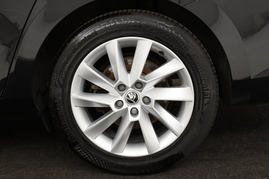 Škoda Superb 1.4 TSI iV Business Edition Plus | Stoelverwarming | Carplay | Camera | Memory | Full LED | Navigatie | Keyless | PHEV