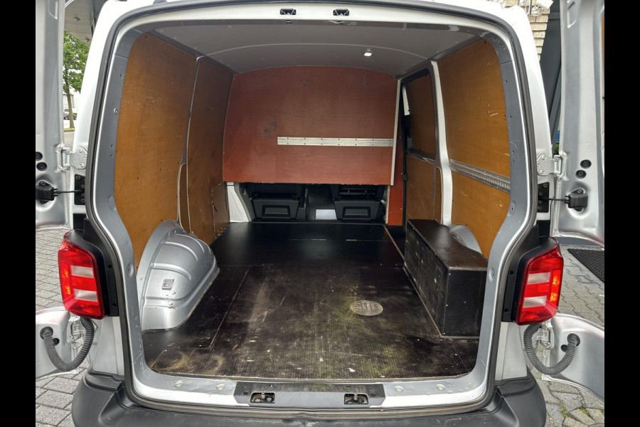 Volkswagen Transporter 2.0 TDI L1H1 Comfortline*DSG*A/C*NAVI*CRUISE*TEL*