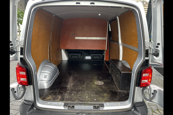 Volkswagen Transporter 2.0 TDI L1H1 Comfortline*DSG*A/C*NAVI*CRUISE*TEL*