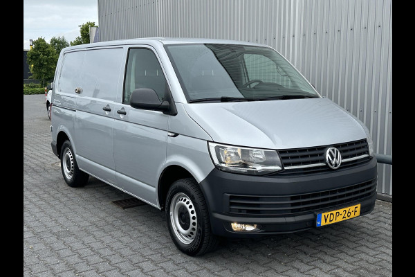 Volkswagen Transporter 2.0 TDI L1H1 Comfortline*DSG*A/C*NAVI*CRUISE*TEL*