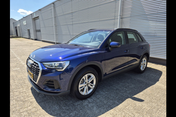 Audi Q3 45 TFSI e Advanced edition ,Navigatie/carplay/android,parksensoren,achteruitrijcamera,elecstoelen+verwarming.