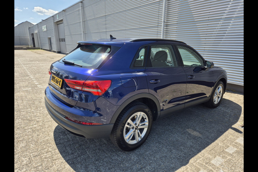 Audi Q3 45 TFSI e Advanced edition ,Navigatie/carplay/android,parksensoren,achteruitrijcamera,elecstoelen+verwarming.
