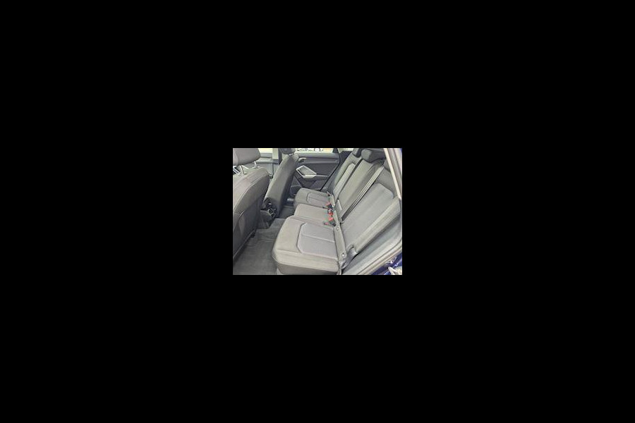 Audi Q3 45 TFSI e Advanced edition ,Navigatie/carplay/android,parksensoren,achteruitrijcamera,elecstoelen+verwarming.