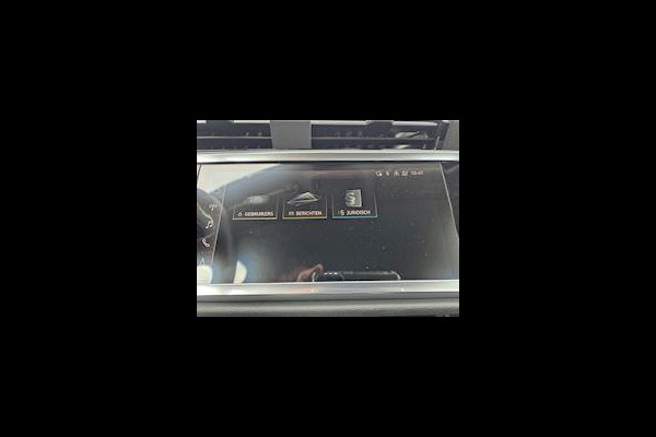Audi Q3 45 TFSI e Advanced edition ,Navigatie/carplay/android,parksensoren,achteruitrijcamera,elecstoelen+verwarming.