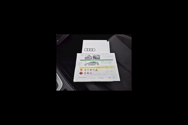 Audi Q3 45 TFSI e Advanced edition ,Navigatie/carplay/android,parksensoren,achteruitrijcamera,elecstoelen+verwarming.