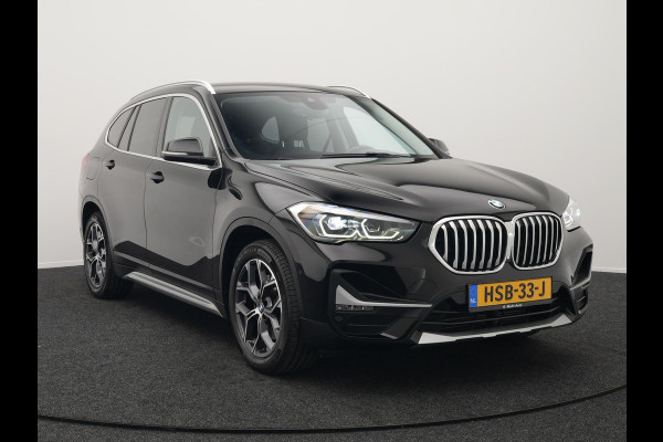 BMW X1 xDrive25e xLine PLug in Hybrid 220 pk | PHEV | Navi Pro | DAB | 18"L.M | LED Koplampen | Stoelverwarming | Sfeerverlichting |
