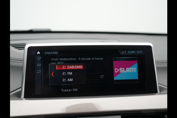 BMW X1 xDrive25e xLine PLug in Hybrid 220 pk | PHEV | Navi Pro | DAB | 18"L.M | LED Koplampen | Stoelverwarming | Sfeerverlichting |