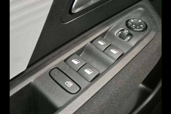 Citroën C4 1.2 Hybrid 145pk Business Automaat | Navigatie | Achteruitrijcamera | Stoelverwarming | Keyless Entry | Apple Carplay/Android Auto (Draadloos) |