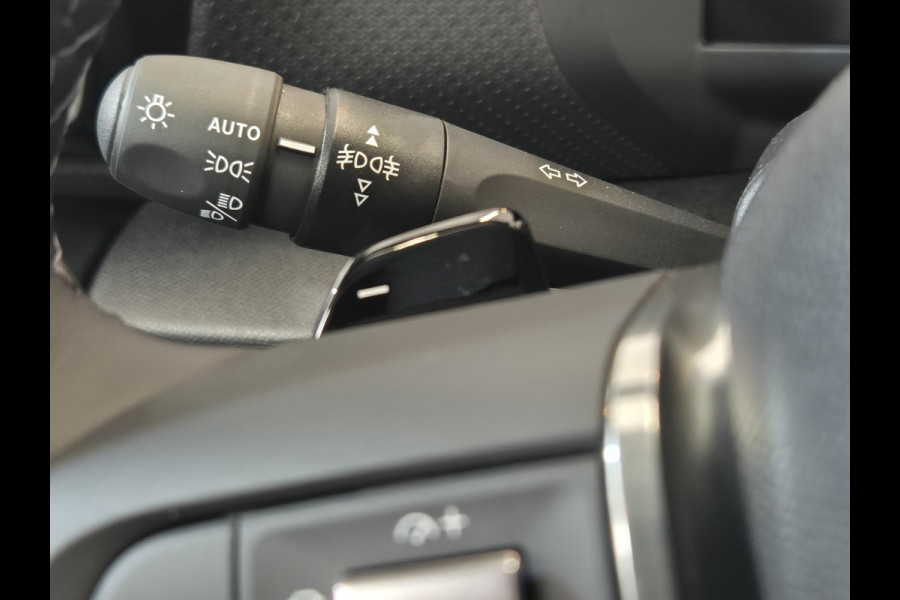 Citroën C4 1.2 Hybrid 145pk Business Automaat | Navigatie | Achteruitrijcamera | Stoelverwarming | Keyless Entry | Apple Carplay/Android Auto (Draadloos) |