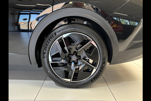 Peugeot 408 1.6 HYbrid 225 EAT8 Allure Avantage