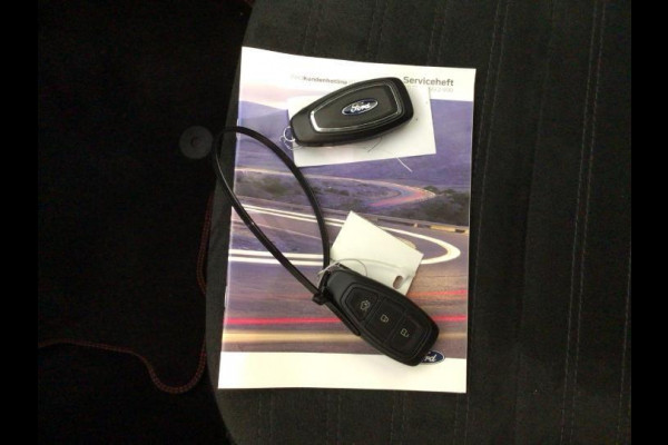Ford Kuga 2.5 PHEV ST-Line X 225pk | Driver Assistance Pack | Winterpack | Wegklapbare Trekhaak | 1.500kg Trekgewicht | Verlengde fabrieksgarantie tot 08-2028