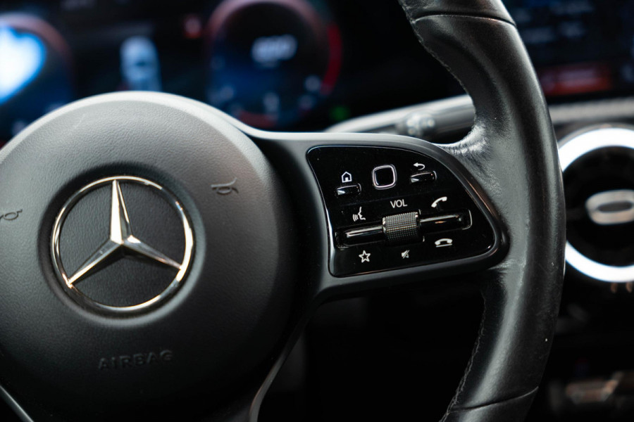 Mercedes-Benz A-Klasse 180 Business Solution |WideScreen|LED|Camera|