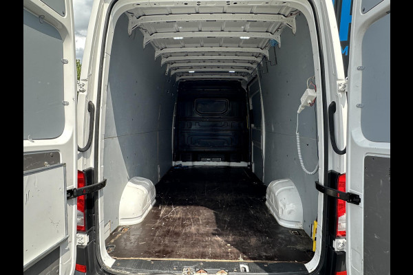 Volkswagen Crafter 35 2.0 TDI L4H3*A/C*CRUISE*HAAK*CAM*CARPLAY*3PERS*