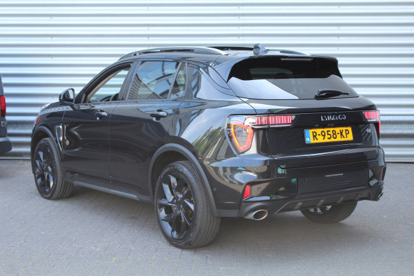 Lynk & Co 01 BLACK EDITION 1.5 PHEV 262pk Automaat NL-Auto NAP BTW Clima Cruise Navi 360 Camera Panoramadak 20"LMV El. Klep