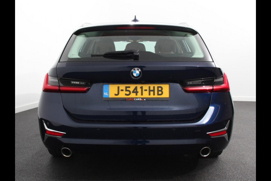 BMW 3 Serie Touring 318i High Executive Edition Leder Navigatie Apple Carplay/Android Auto Camera Parkeersensoren Virtual Cockpit Stoelverwarming Cruise Control Ledverlichting Getinte ramen Climate Control