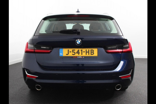 BMW 3 Serie Touring 318i High Executive Edition Leder Navigatie Apple Carplay/Android Auto Camera Parkeersensoren Virtual Cockpit Stoelverwarming Cruise Control Ledverlichting Getinte ramen Climate Control